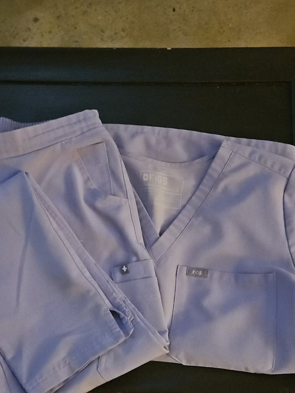 Figs Lavender V-Neck Scrub Set